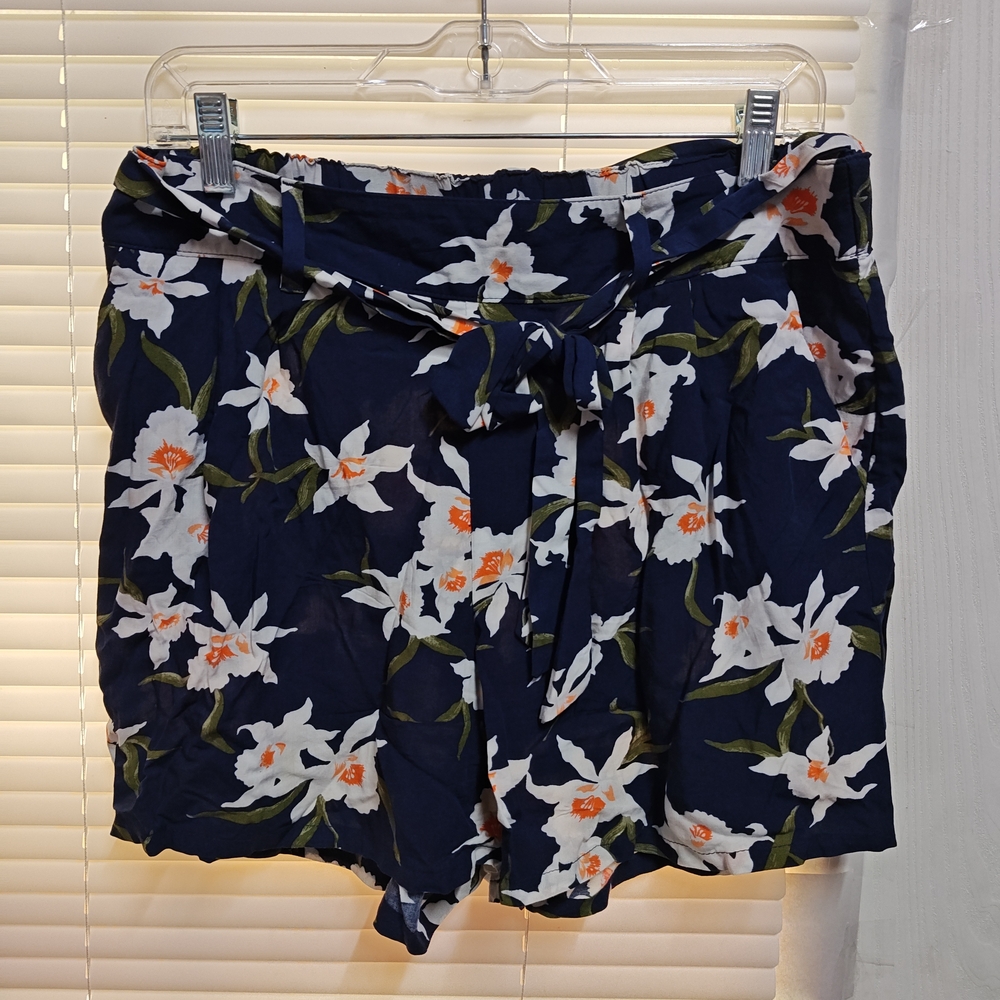 Old Navy Navy Floral Women's Shorts